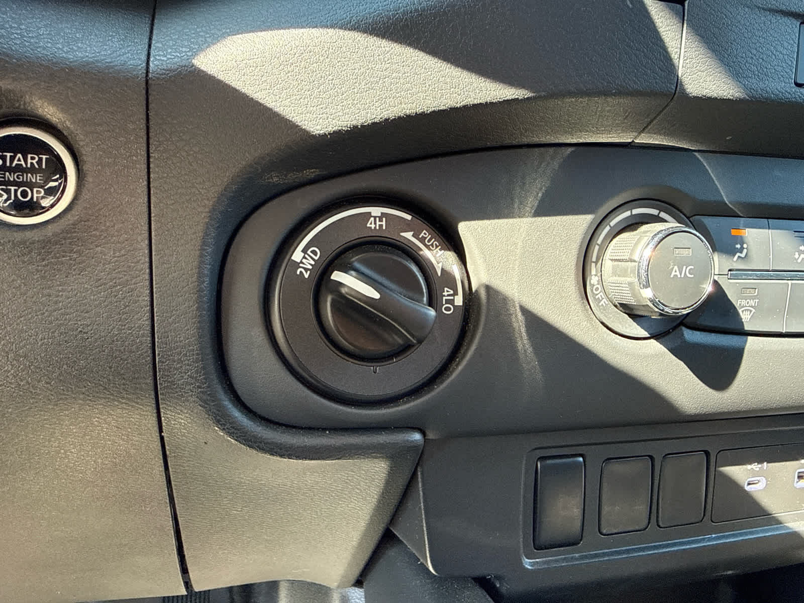 2023 Nissan Frontier Crew Cab SV 4x4