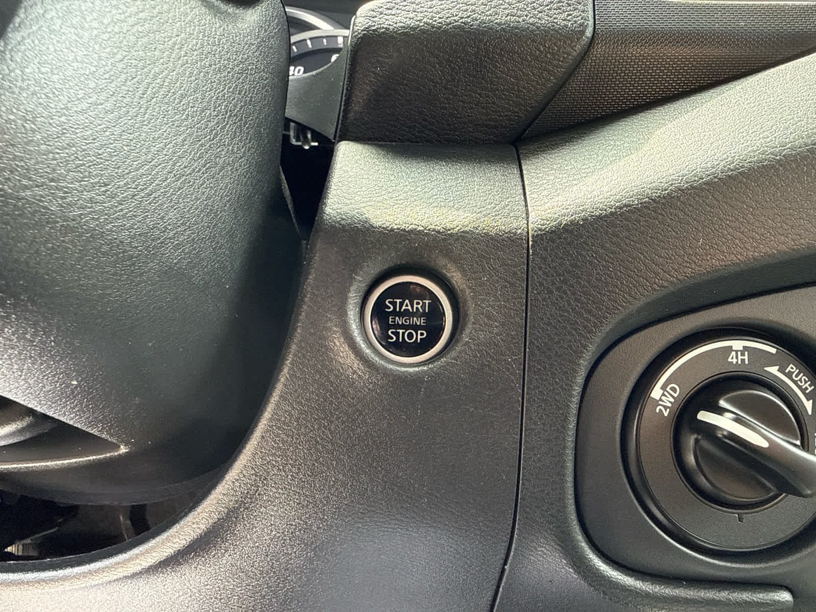 2023 Nissan Frontier Crew Cab SV 4x4
