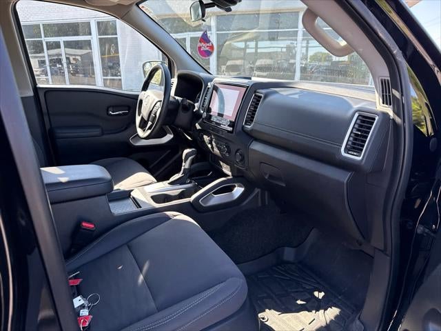 2023 Nissan Frontier Crew Cab SV 4x4