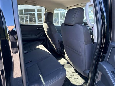 2023 Nissan Frontier Crew Cab SV 4x4