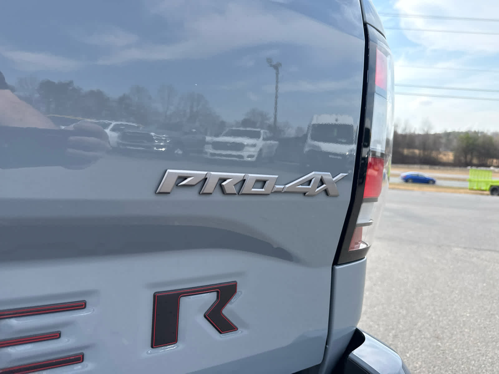 2023 Nissan Frontier Crew Cab PRO-4X 4x4