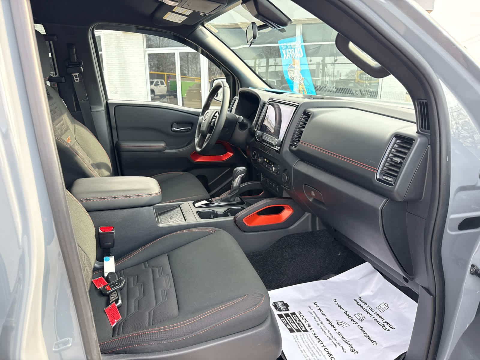 2023 Nissan Frontier Crew Cab PRO-4X 4x4
