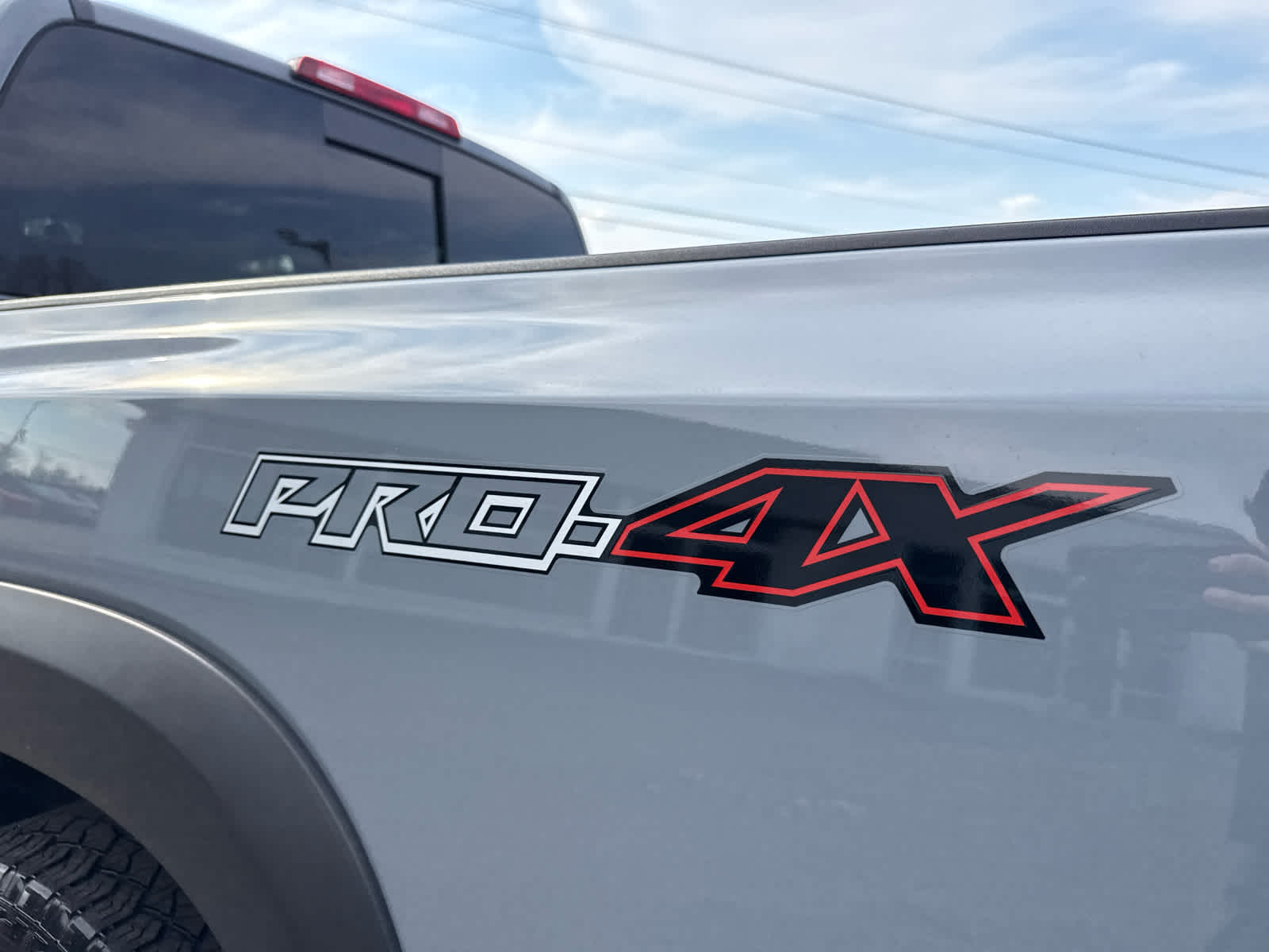 2023 Nissan Frontier Crew Cab PRO-4X 4x4