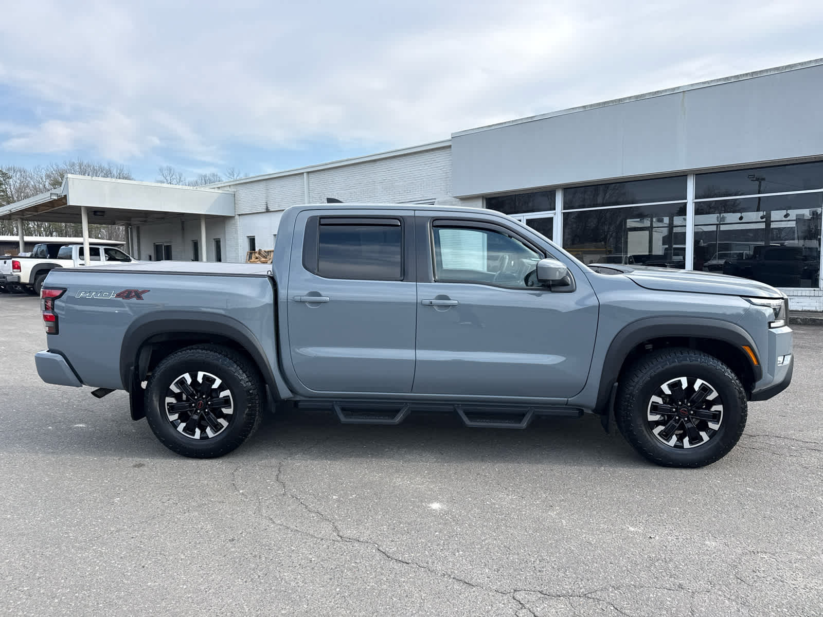 2023 Nissan Frontier Crew Cab PRO-4X 4x4