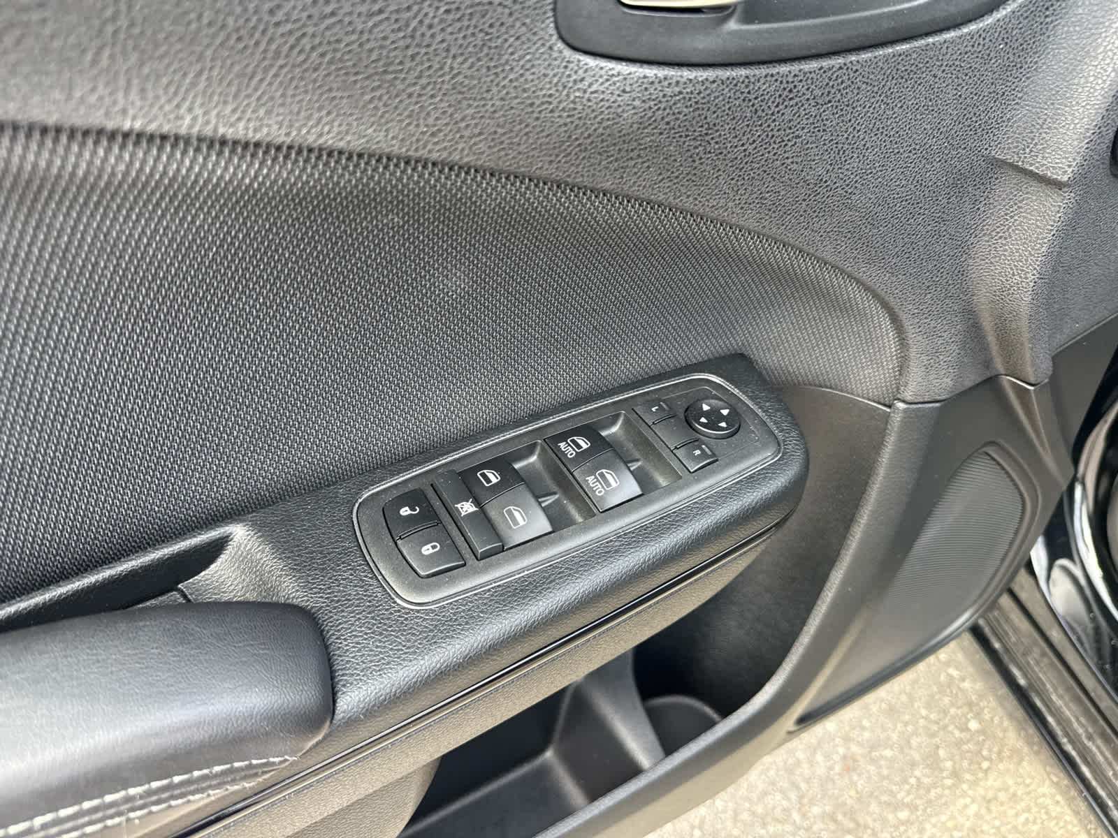 2018 Dodge Charger SXT RWD