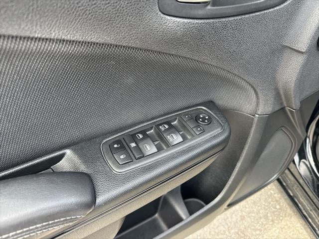 2018 Dodge Charger SXT RWD