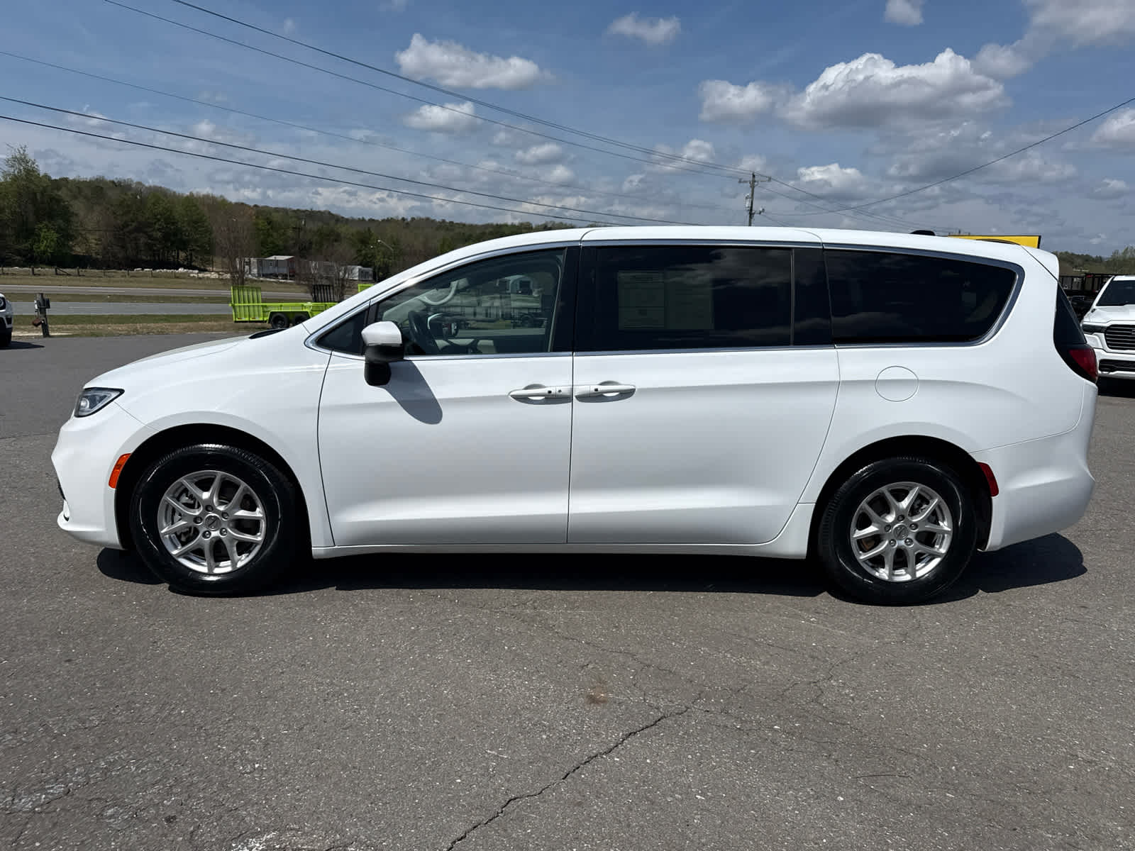 2023 Chrysler Pacifica Touring L