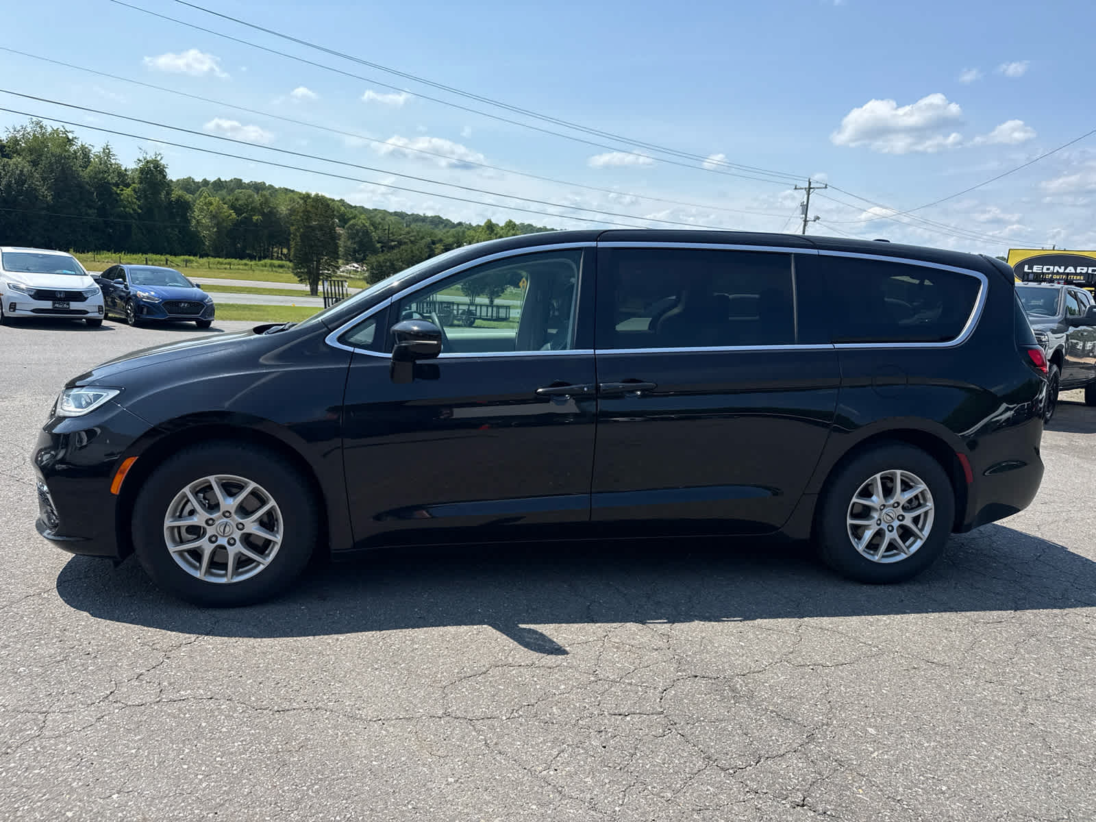 2024 Chrysler Pacifica Touring L
