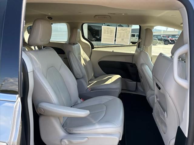 2021 Chrysler Pacifica Hybrid Touring L