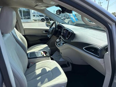 2021 Chrysler Pacifica Hybrid Touring L