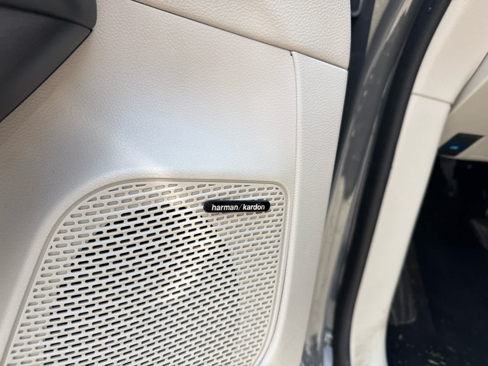 2022 Chrysler Pacifica Limited AWD