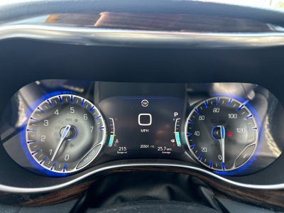 2022 Chrysler Pacifica Limited AWD