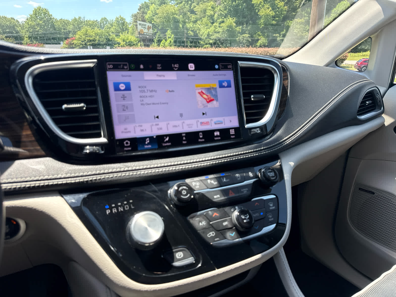 2022 Chrysler Pacifica Limited AWD