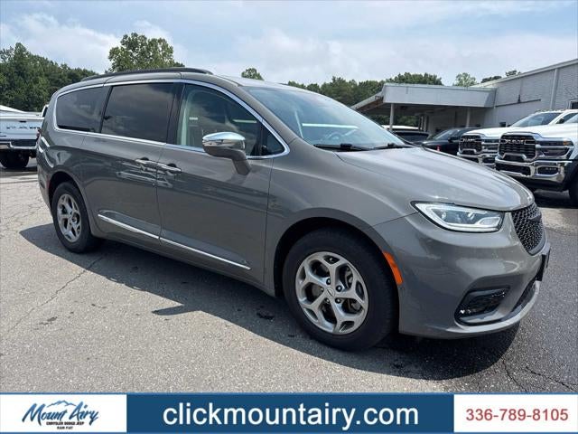 2022 Chrysler Pacifica Limited AWD