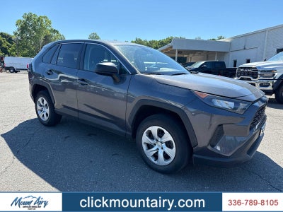 2022 Toyota RAV4 LE