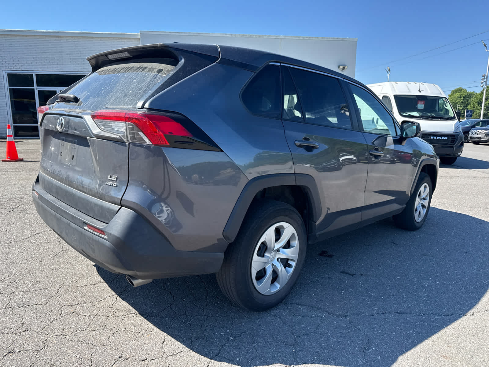 2022 Toyota RAV4 LE
