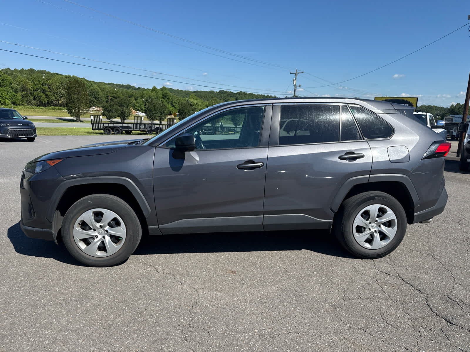 2022 Toyota RAV4 LE