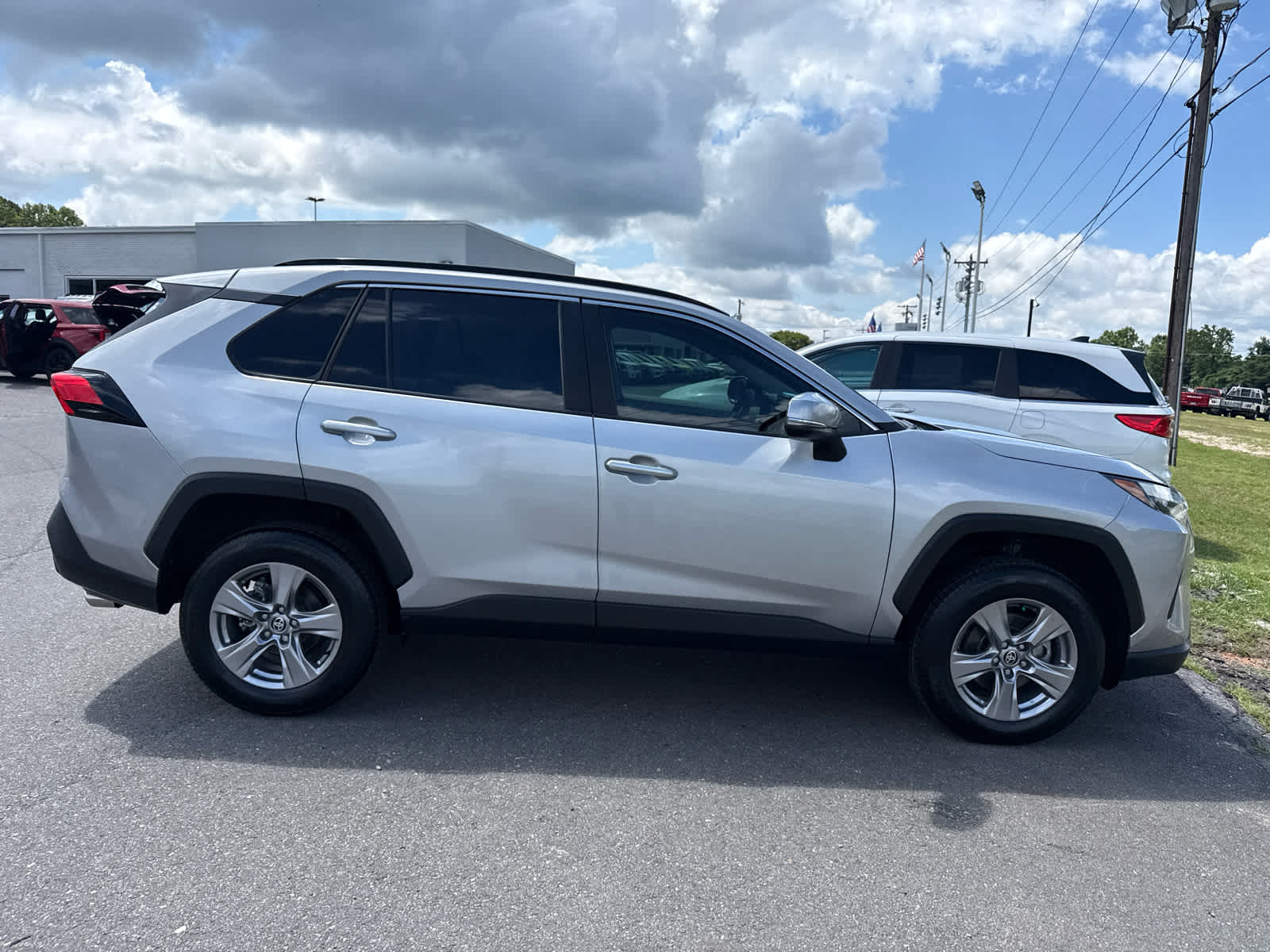 2022 Toyota RAV4 XLE