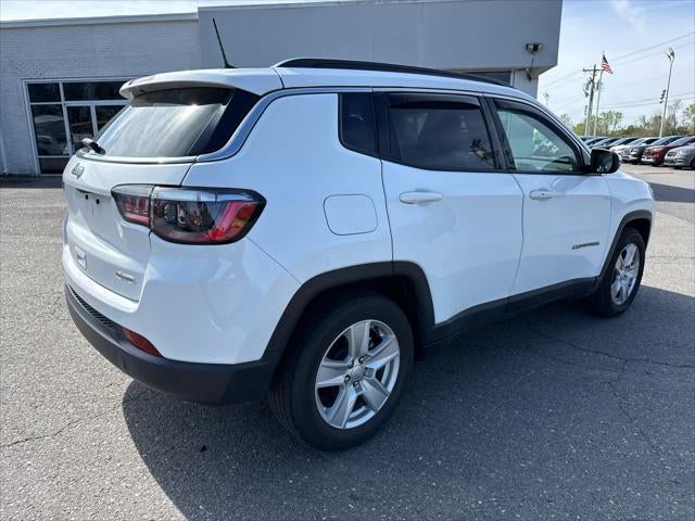 2022 Jeep Compass Latitude FWD
