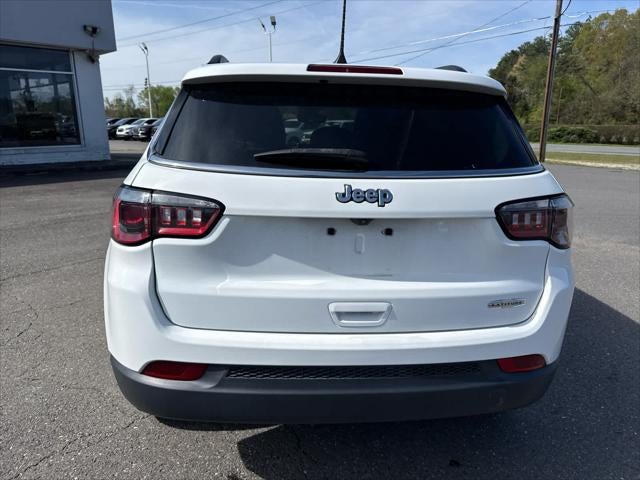 2022 Jeep Compass Latitude FWD