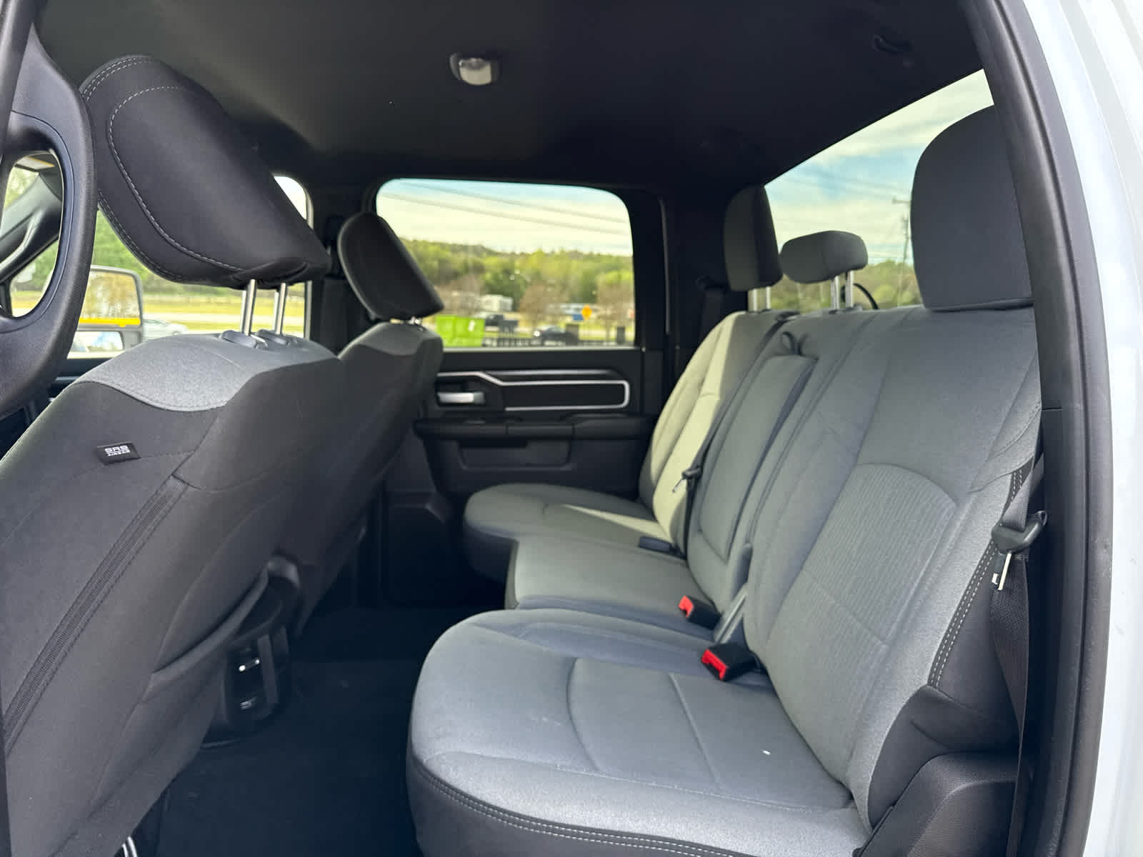 2024 RAM 3500 Big Horn Crew Cab 4x4 8' Box