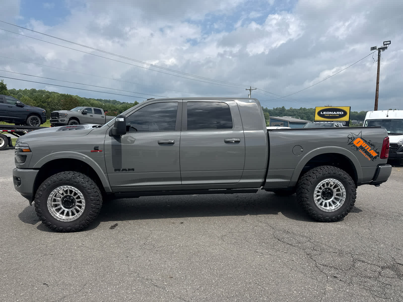 2026 RAM 2500 Limited Mega Cab 4x4 6'4' Box