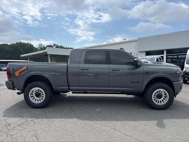2026 RAM 2500 Limited Mega Cab 4x4 6'4' Box