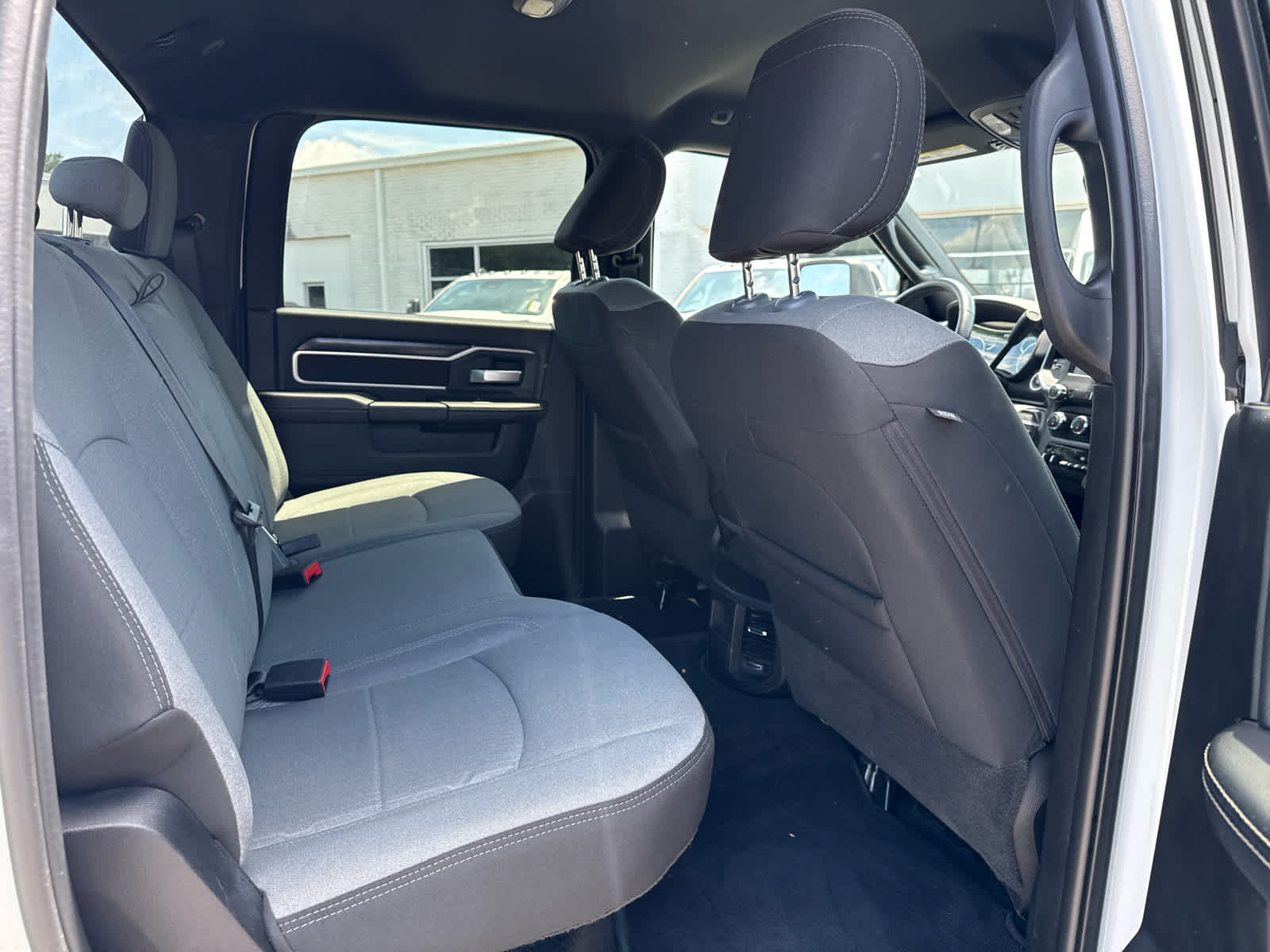 2024 RAM 3500 Big Horn Crew Cab 4x4 8' Box