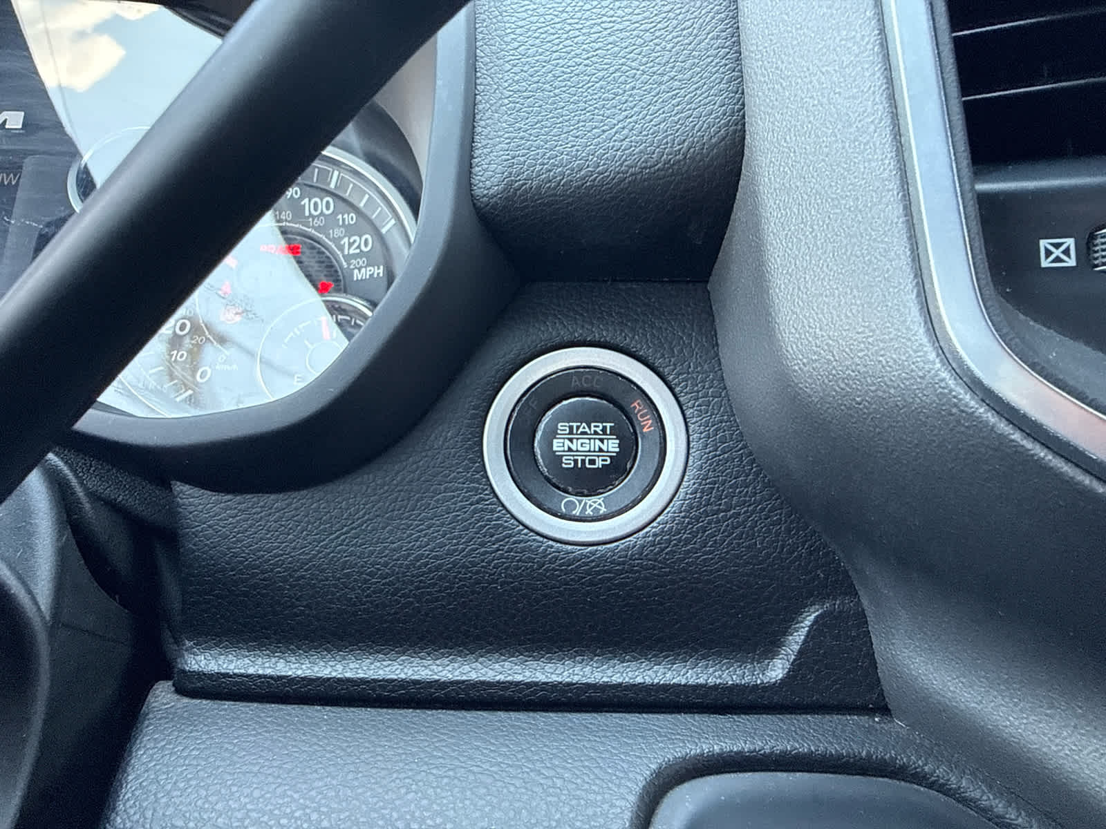 2024 RAM 3500 Big Horn Crew Cab 4x4 8' Box