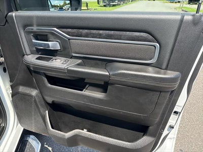 2024 RAM 3500 Big Horn Crew Cab 4x4 8' Box