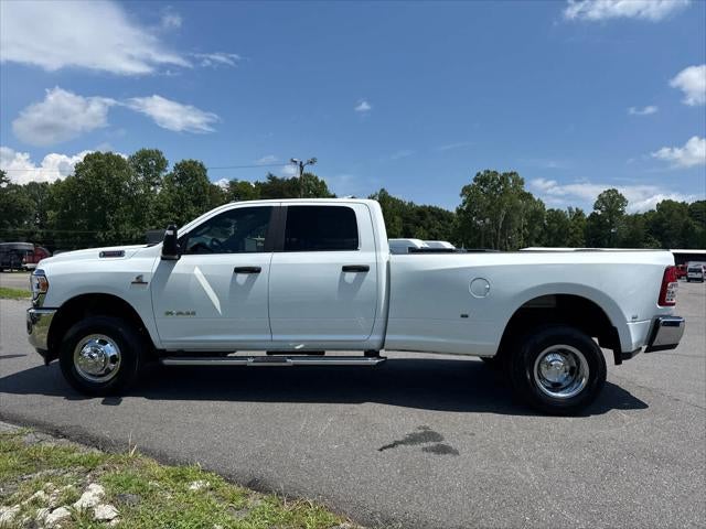 2024 RAM 3500 Big Horn Crew Cab 4x4 8' Box