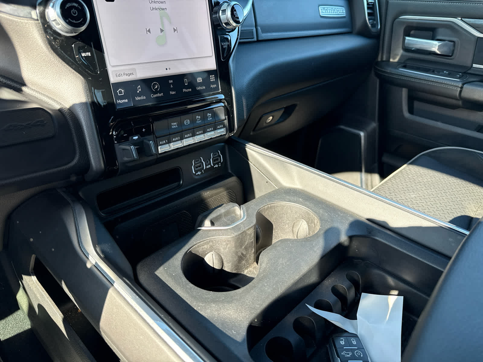 2024 RAM 3500 Laramie Crew Cab 4x4 8' Box