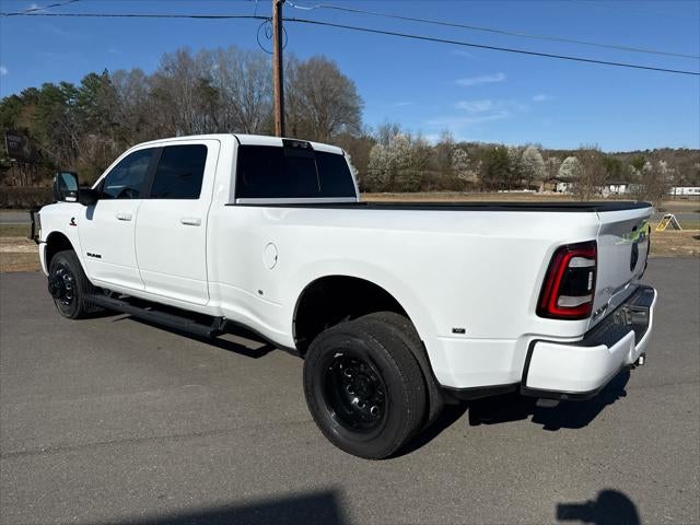 2024 RAM 3500 Laramie Crew Cab 4x4 8' Box
