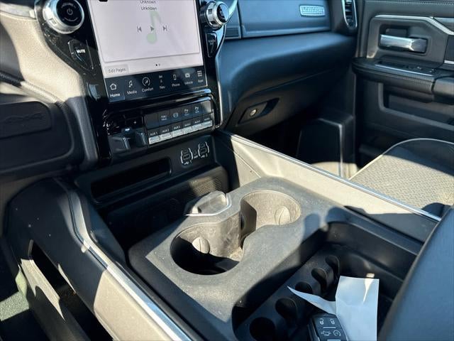 2024 RAM 3500 Laramie Crew Cab 4x4 8' Box