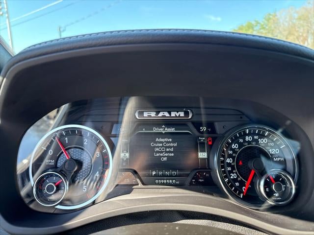 2024 RAM 3500 Laramie Crew Cab 4x4 8' Box