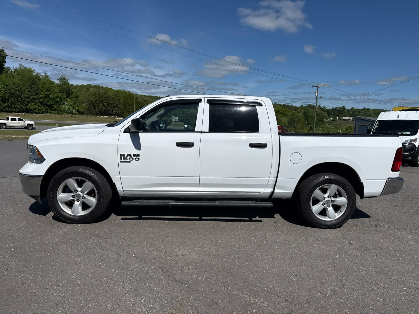 2020 RAM 1500 Classic Tradesman Crew Cab 4x4 5'7' Box