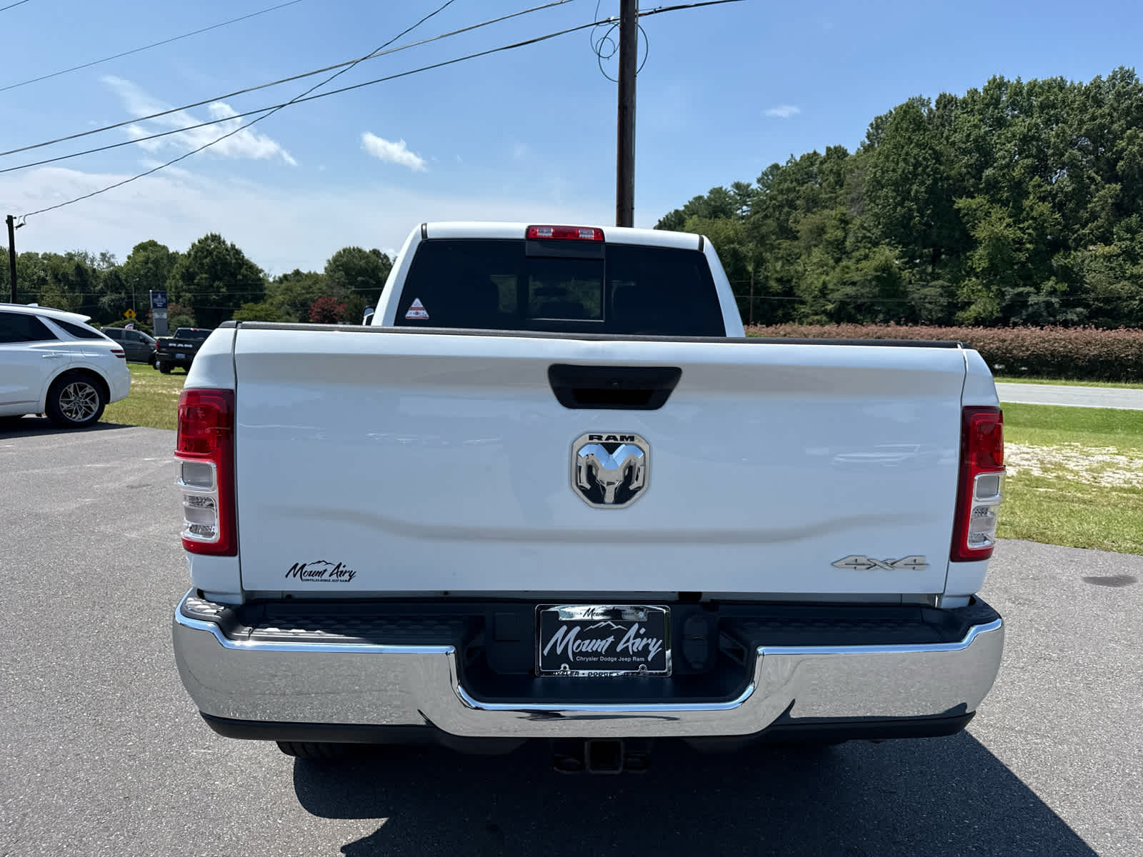 2021 RAM 2500 Tradesman Crew Cab 4x4 6'4' Box