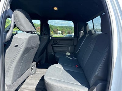 2021 RAM 2500 Tradesman Crew Cab 4x4 6'4' Box