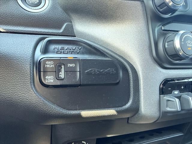 2021 RAM 2500 Tradesman Crew Cab 4x4 6'4' Box