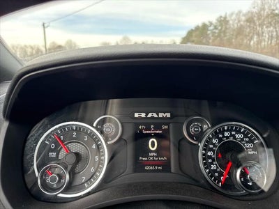 2024 RAM 2500 Big Horn Crew Cab 4x4 6'4' Box