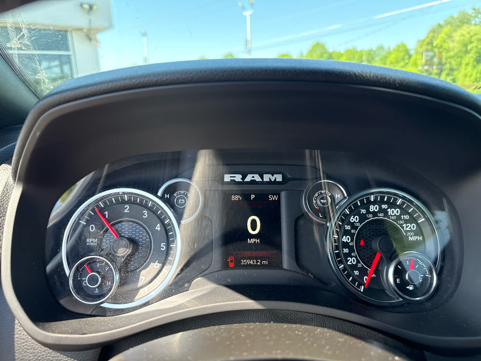 2024 RAM 2500 Big Horn Crew Cab 4x4 6'4' Box