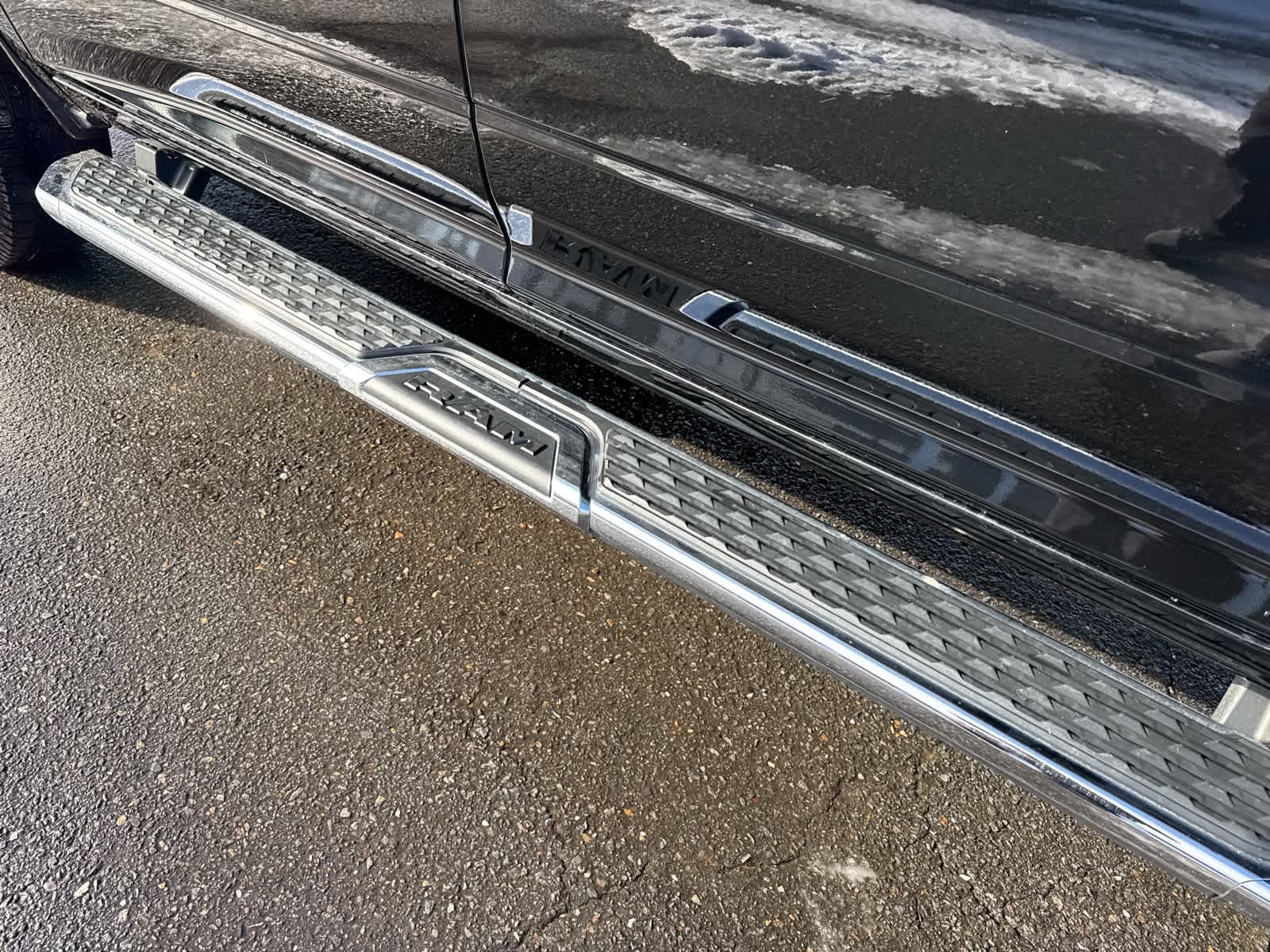 2023 RAM 2500 Big Horn Crew Cab 4x4 6'4' Box