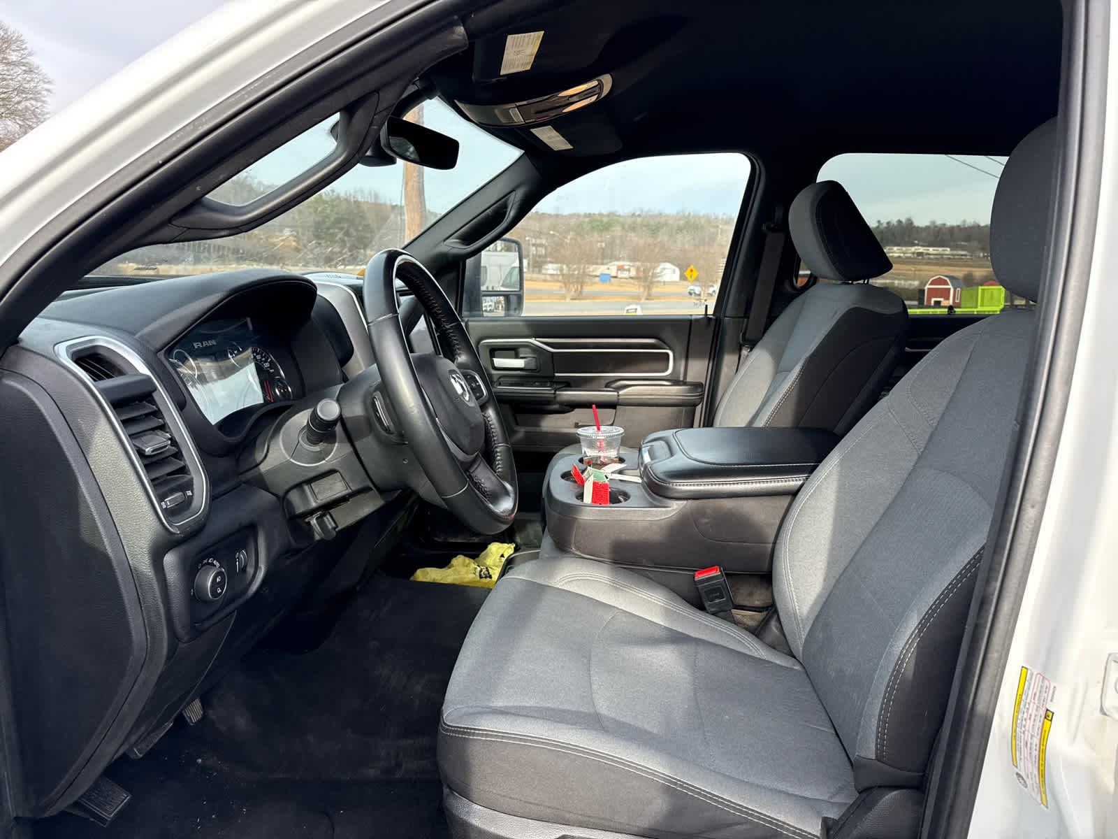 2024 RAM 2500 Big Horn Crew Cab 4x4 6'4' Box