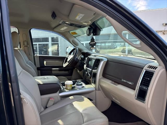 2018 RAM 2500 Laramie Crew Cab 4x4 6'4' Box