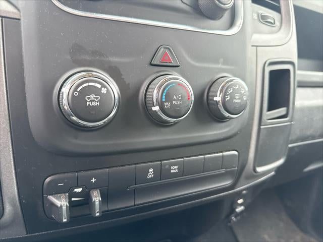 2018 RAM 2500 Tradesman Crew Cab 4x4 8' Box
