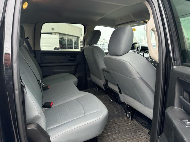 2018 RAM 2500 Tradesman Crew Cab 4x4 8' Box