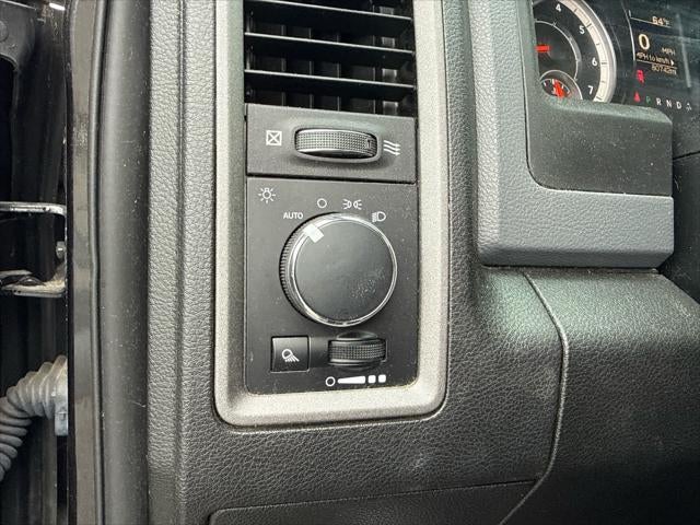 2018 RAM 2500 Tradesman Crew Cab 4x4 8' Box