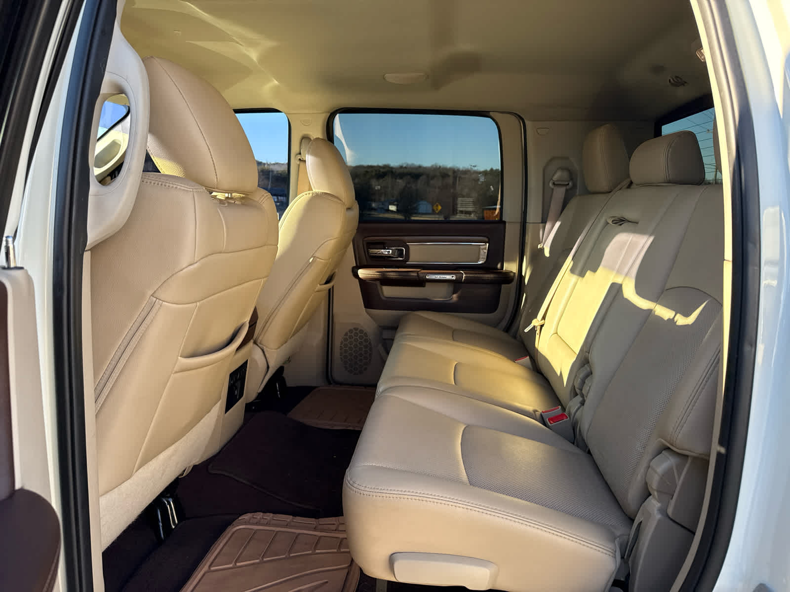 2017 RAM 2500 Laramie Mega Cab 4x4 6'4' Box