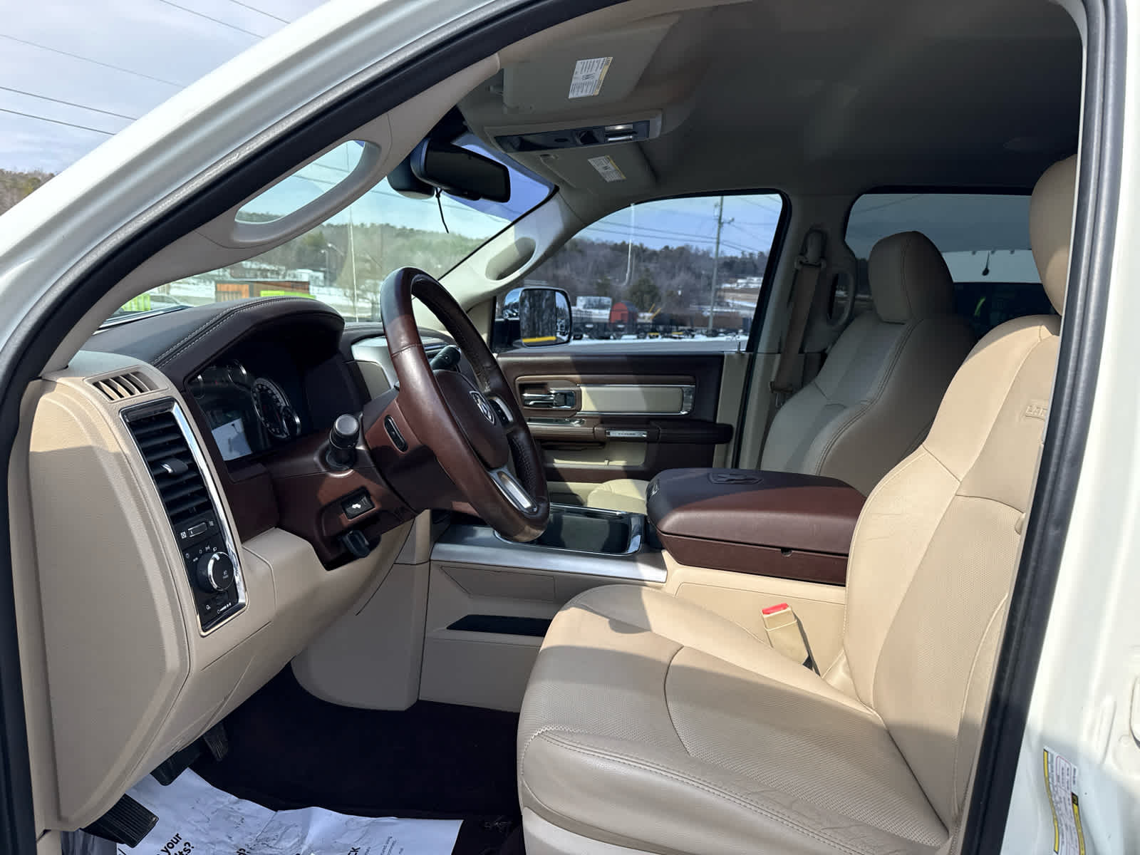 2017 RAM 2500 Laramie Mega Cab 4x4 6'4' Box
