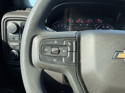 2023 Chevrolet Silverado 1500 4WD Crew Cab Short Bed Custom